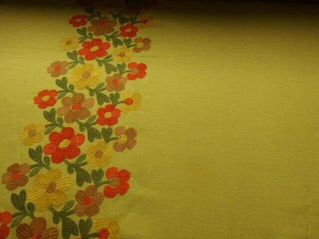 Vintage fabric. Retro flower embroidery yellow fabric 44" x 50"no:559 - Image 4